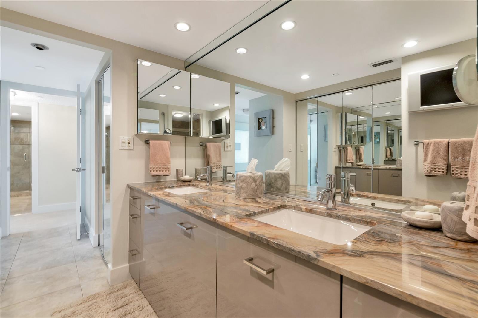 LAWRENCE POINTE I - Residential Lease