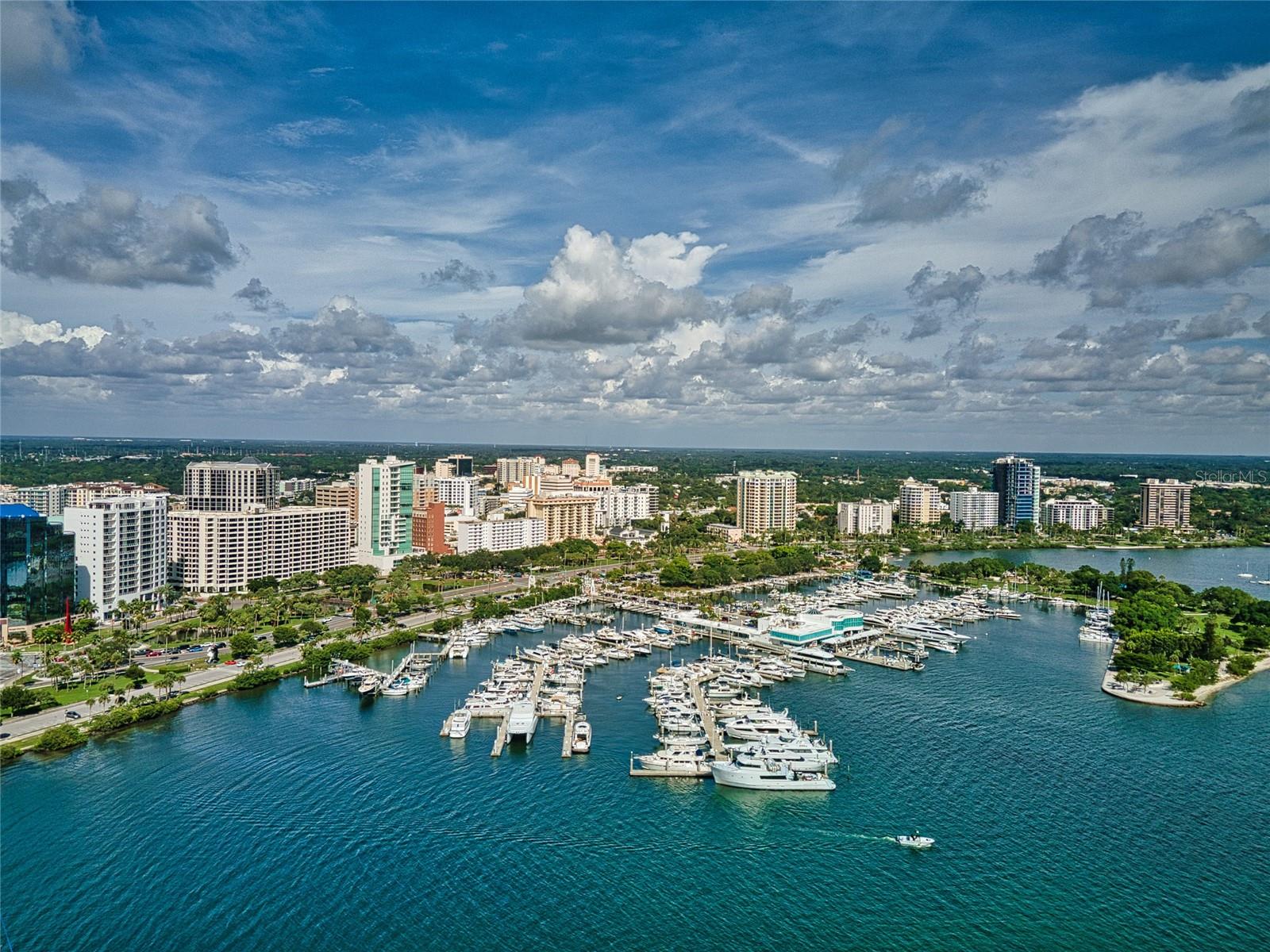 LAWRENCE POINTE I - Residential Lease