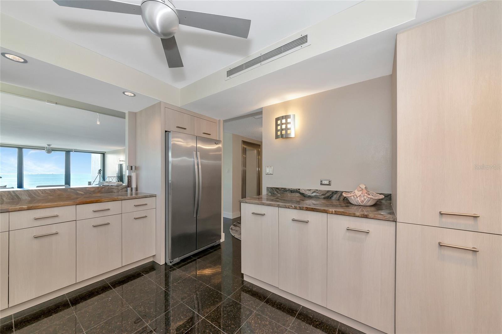 LAWRENCE POINTE I - Residential Lease