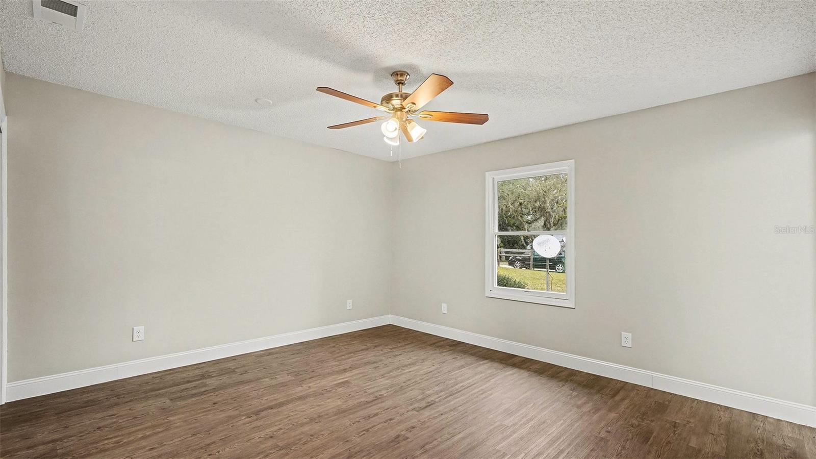 TRI-LAKES MANOR - Residential