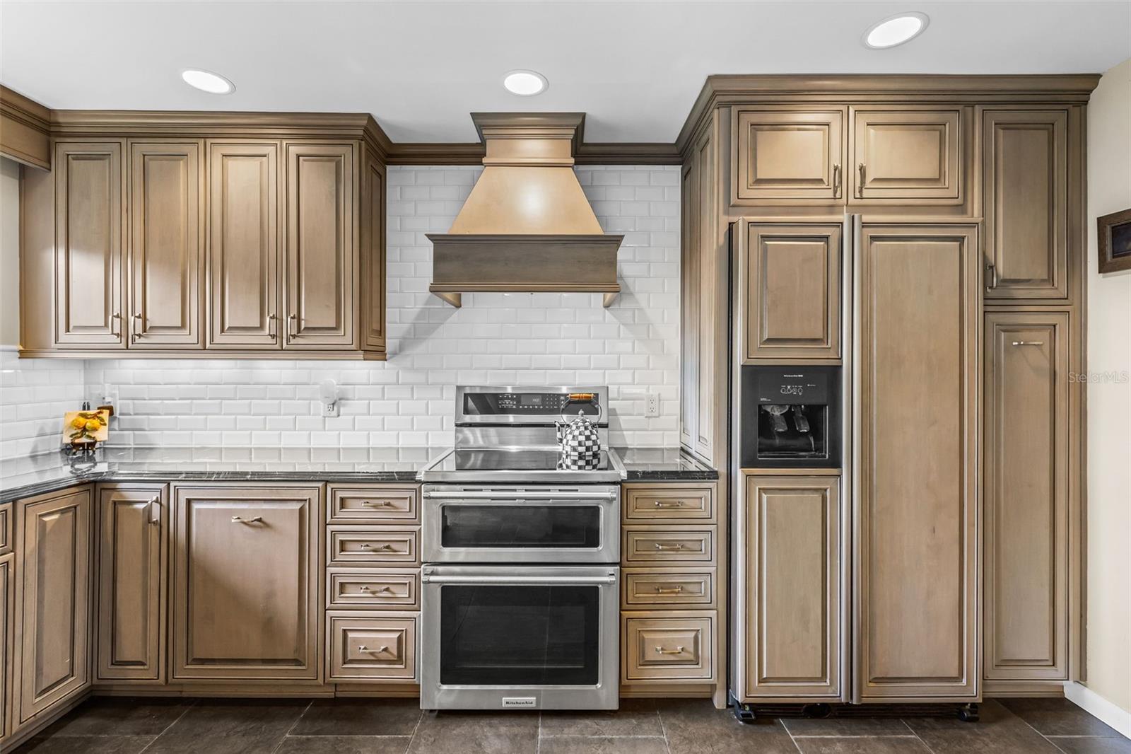 EUSTIS CRIPPIN CROOKED - Residential