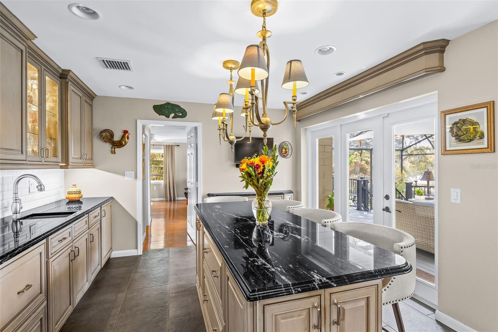 EUSTIS CRIPPIN CROOKED - Residential