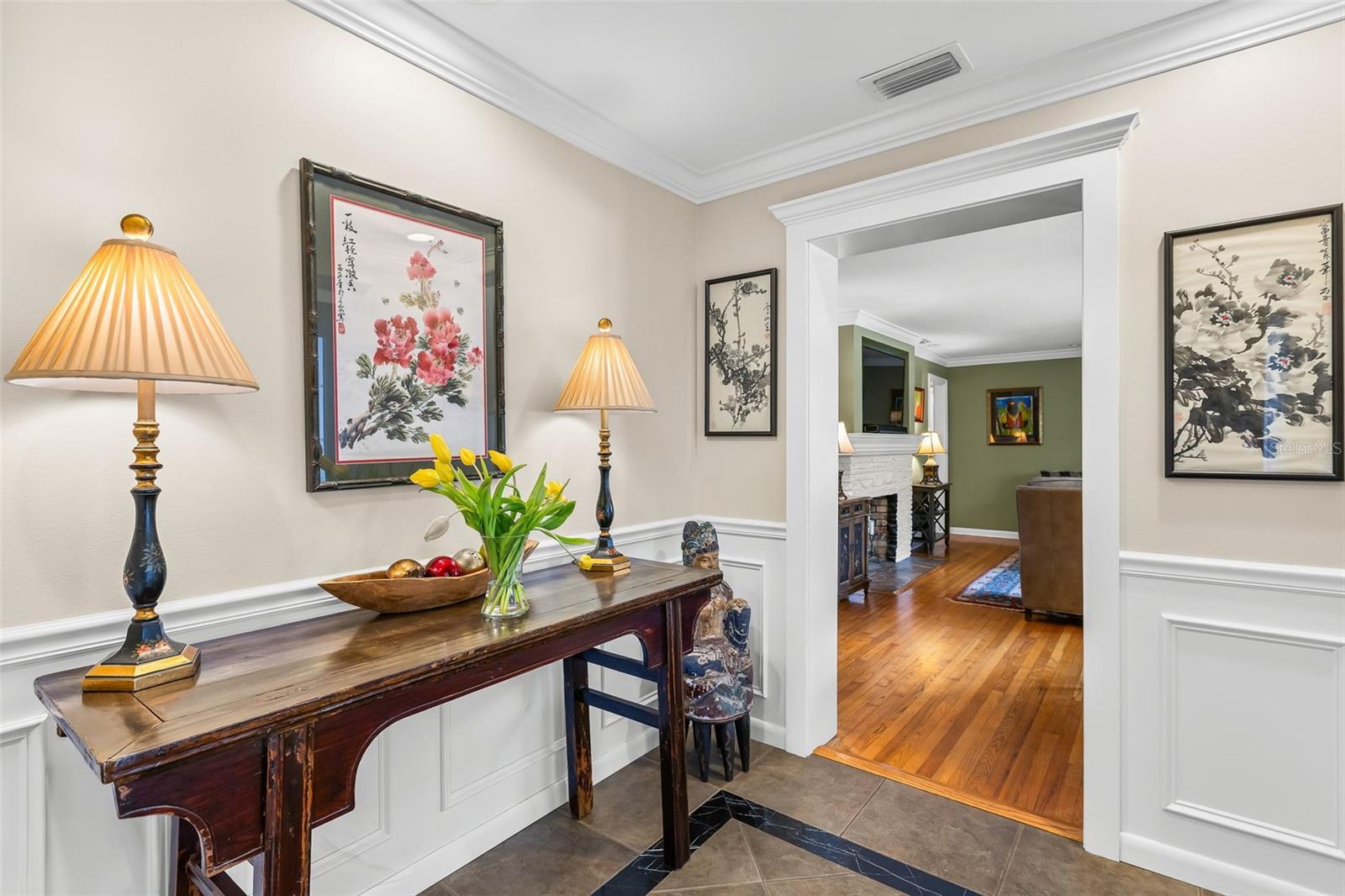 EUSTIS CRIPPIN CROOKED - Residential