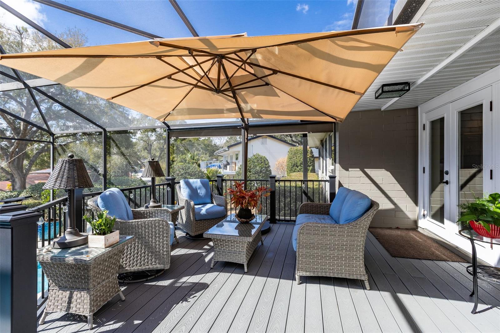 EUSTIS CRIPPIN CROOKED - Residential