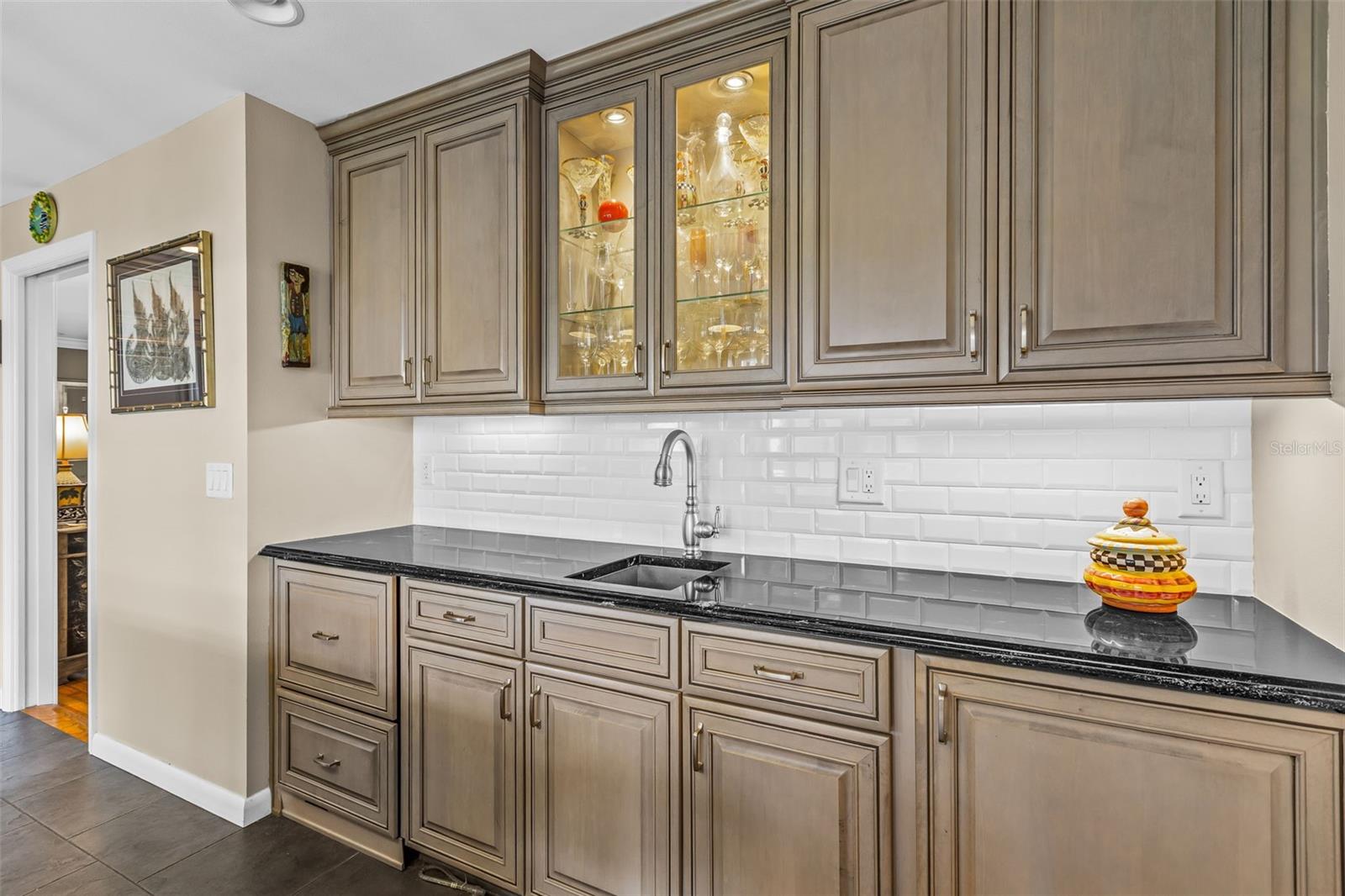 EUSTIS CRIPPIN CROOKED - Residential