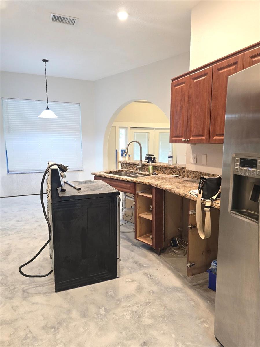 THOUSAND OAKS MULTI-FAM 01-4 - Residential