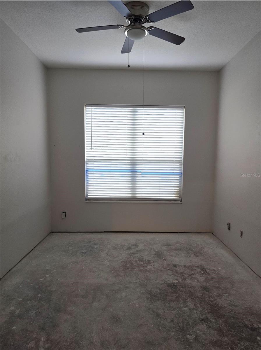 THOUSAND OAKS MULTI-FAM 01-4 - Residential