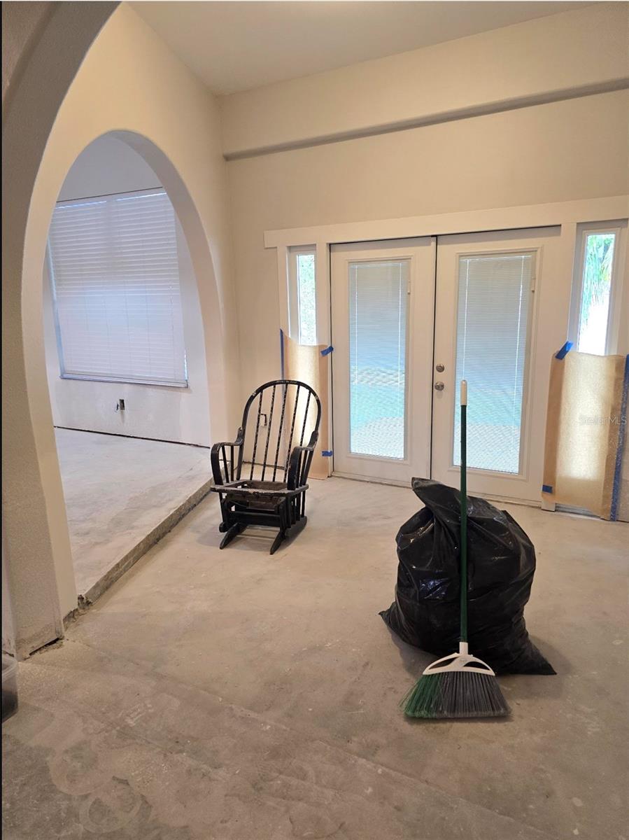 THOUSAND OAKS MULTI-FAM 01-4 - Residential