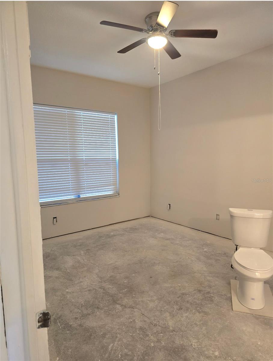 THOUSAND OAKS MULTI-FAM 01-4 - Residential