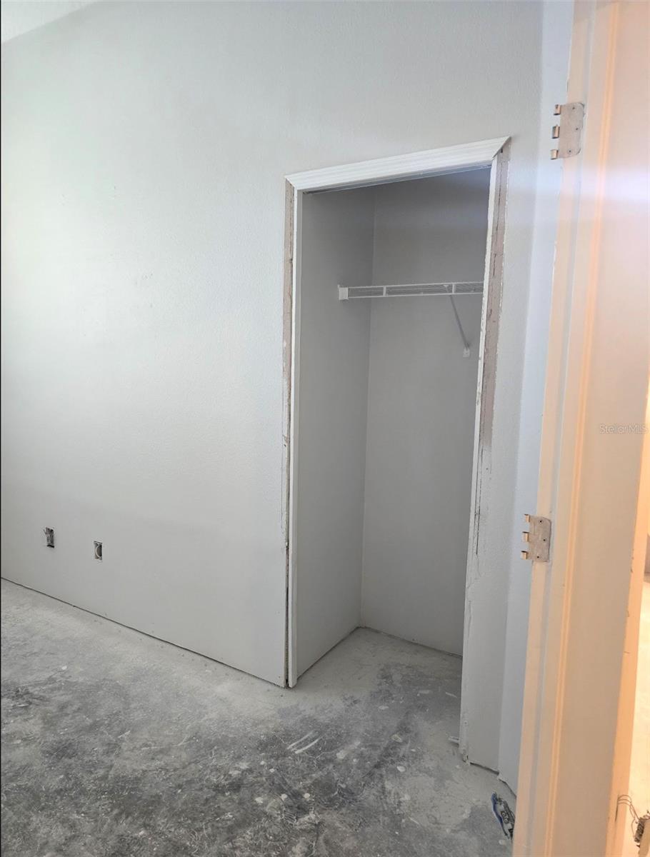 THOUSAND OAKS MULTI-FAM 01-4 - Residential