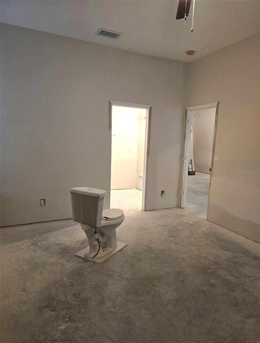 THOUSAND OAKS MULTI-FAM 01-4 - Residential