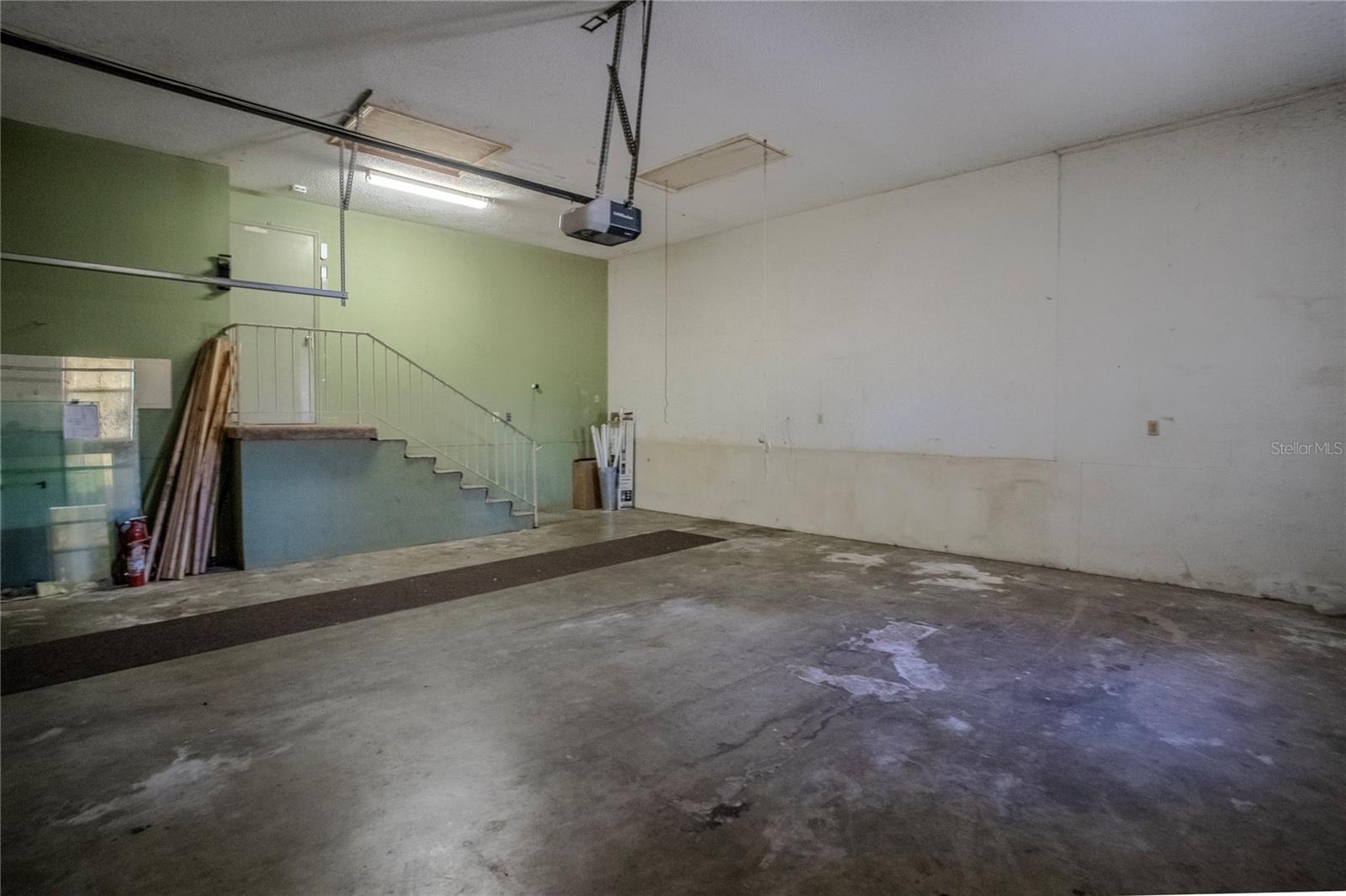 EUSTIS HERMOSA SHORES - Residential