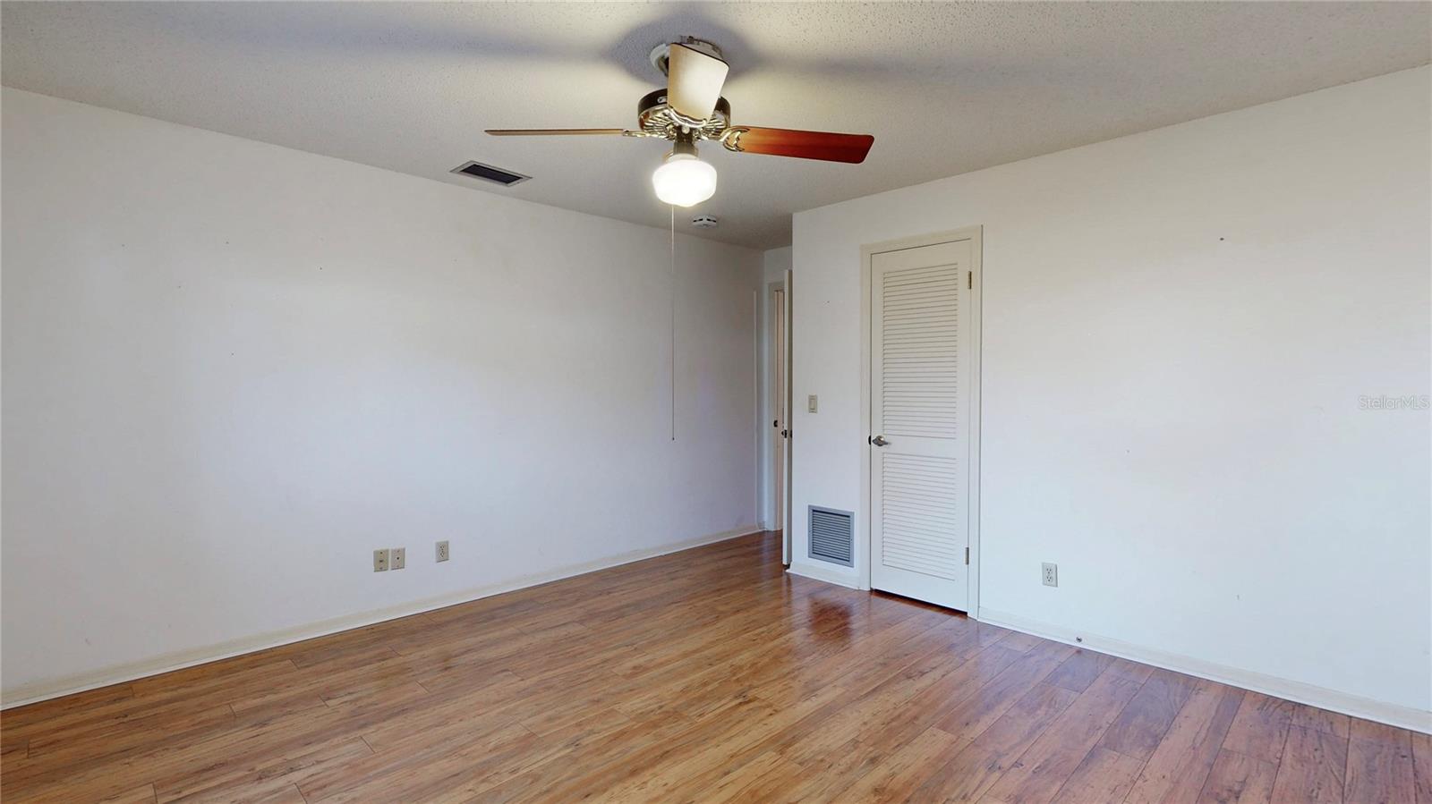 EUSTIS HERMOSA SHORES - Residential