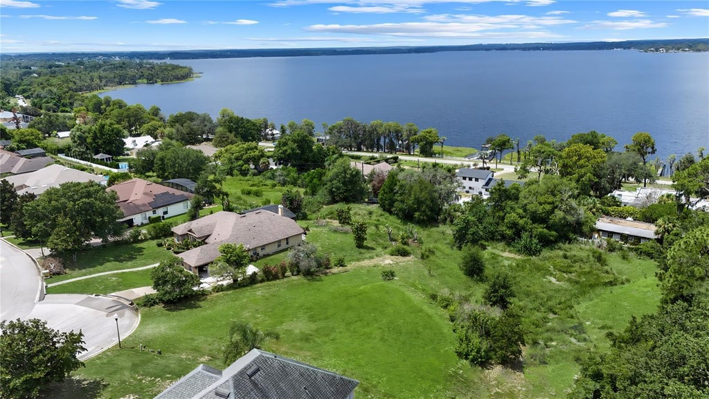 Photo of 12615 Crown Point Circle, Clermont, FL 34711 (MLS # O6438023)