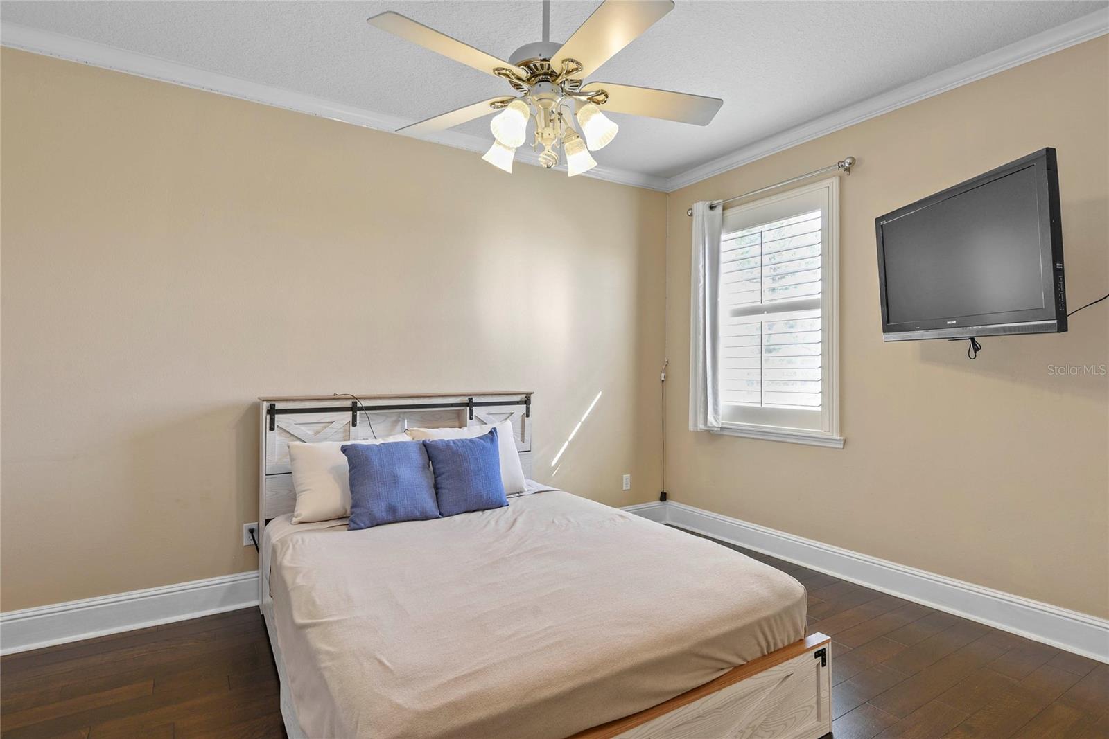 BALDWIN PARK - Residential