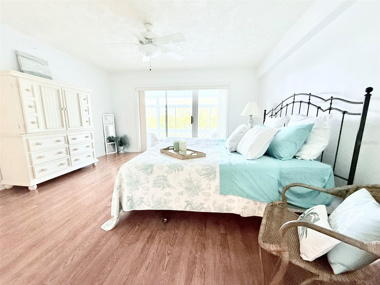 TIDY ISLAND PH III - Residential