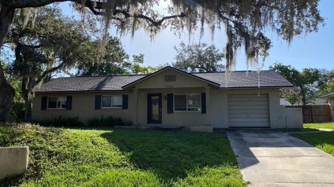 Photo of 1510 Pelican Street, Longwood, FL 32750 (MLS # O6331053)