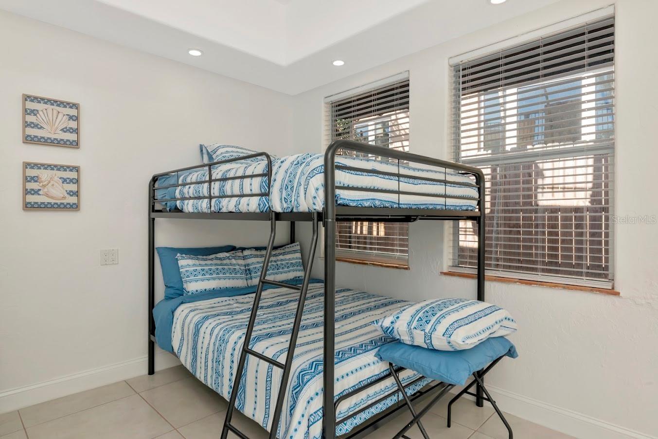 SARASOTA BEACH - Residential