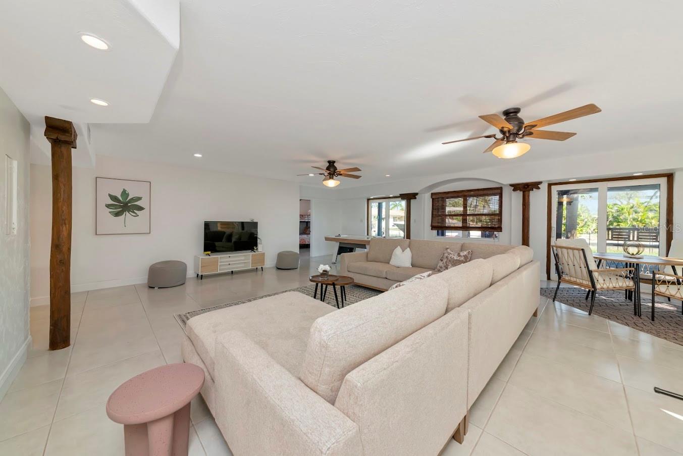 SARASOTA BEACH - Residential