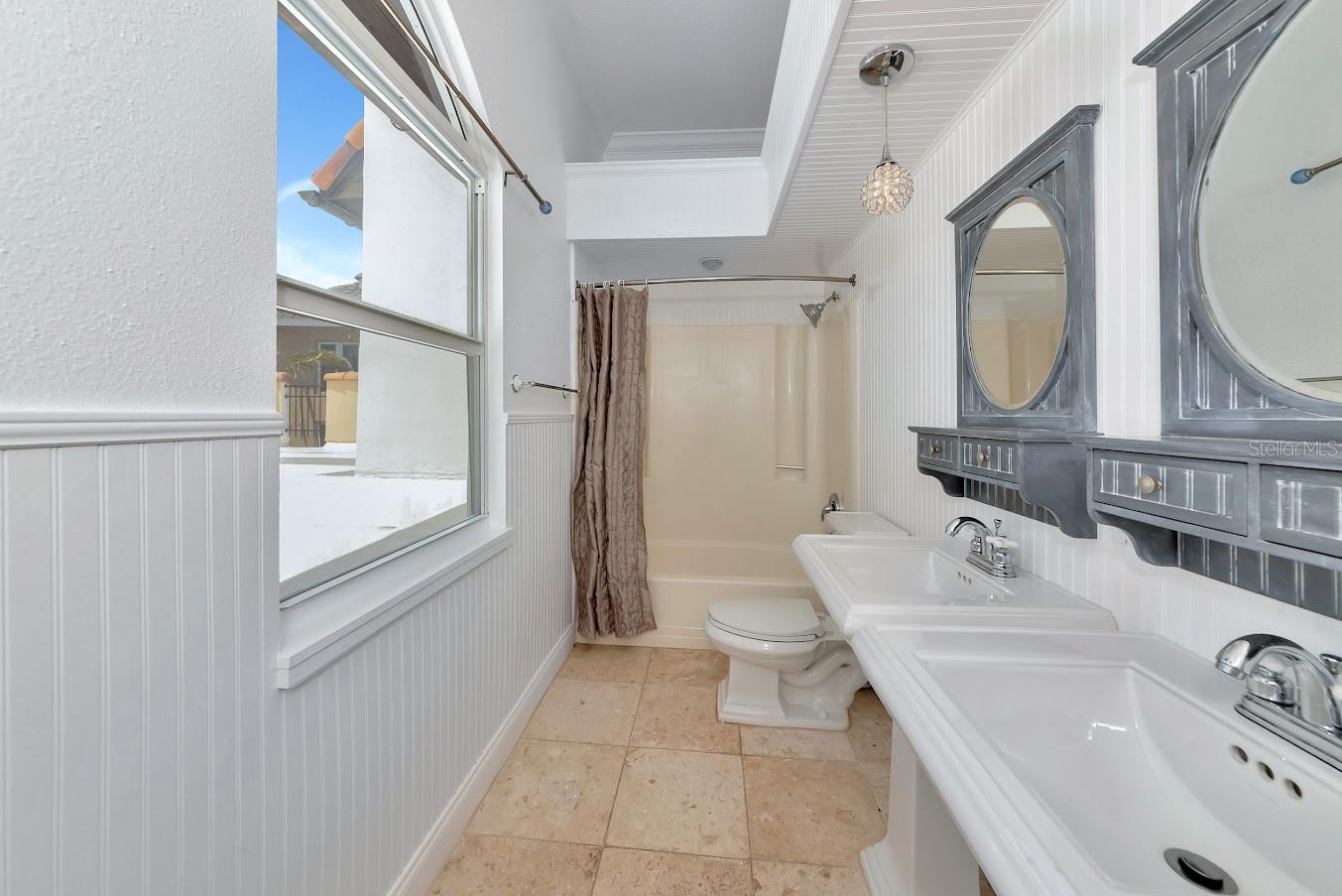 SARASOTA BEACH - Residential