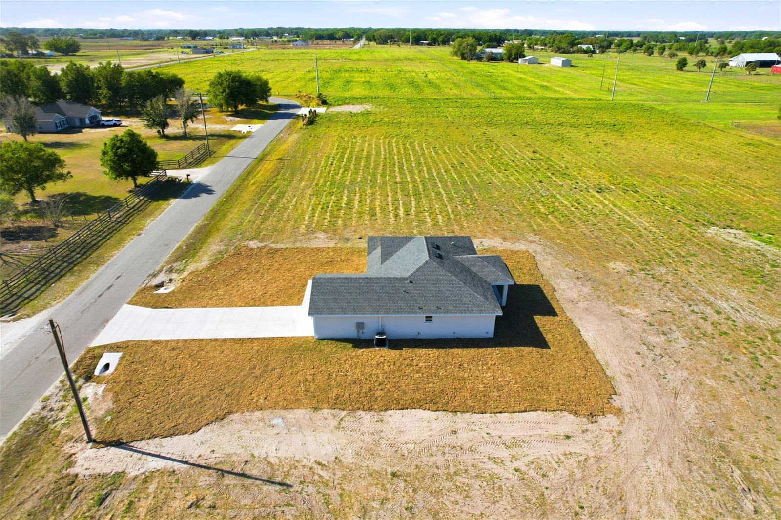 THOMPSON ESTATES - Residential