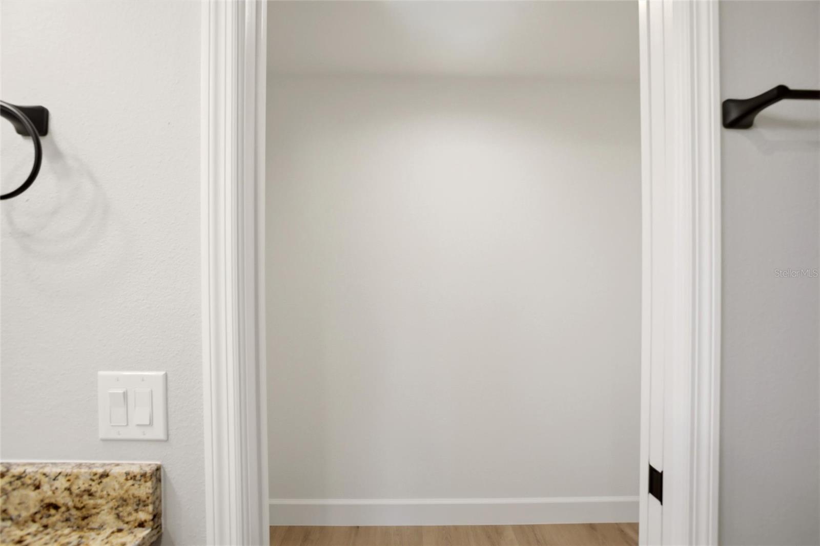 THOMPSON ESTATES - Residential