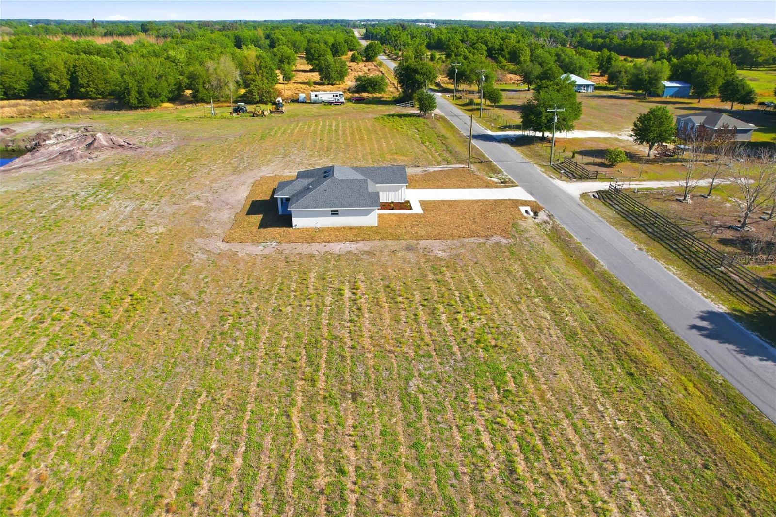 THOMPSON ESTATES - Residential