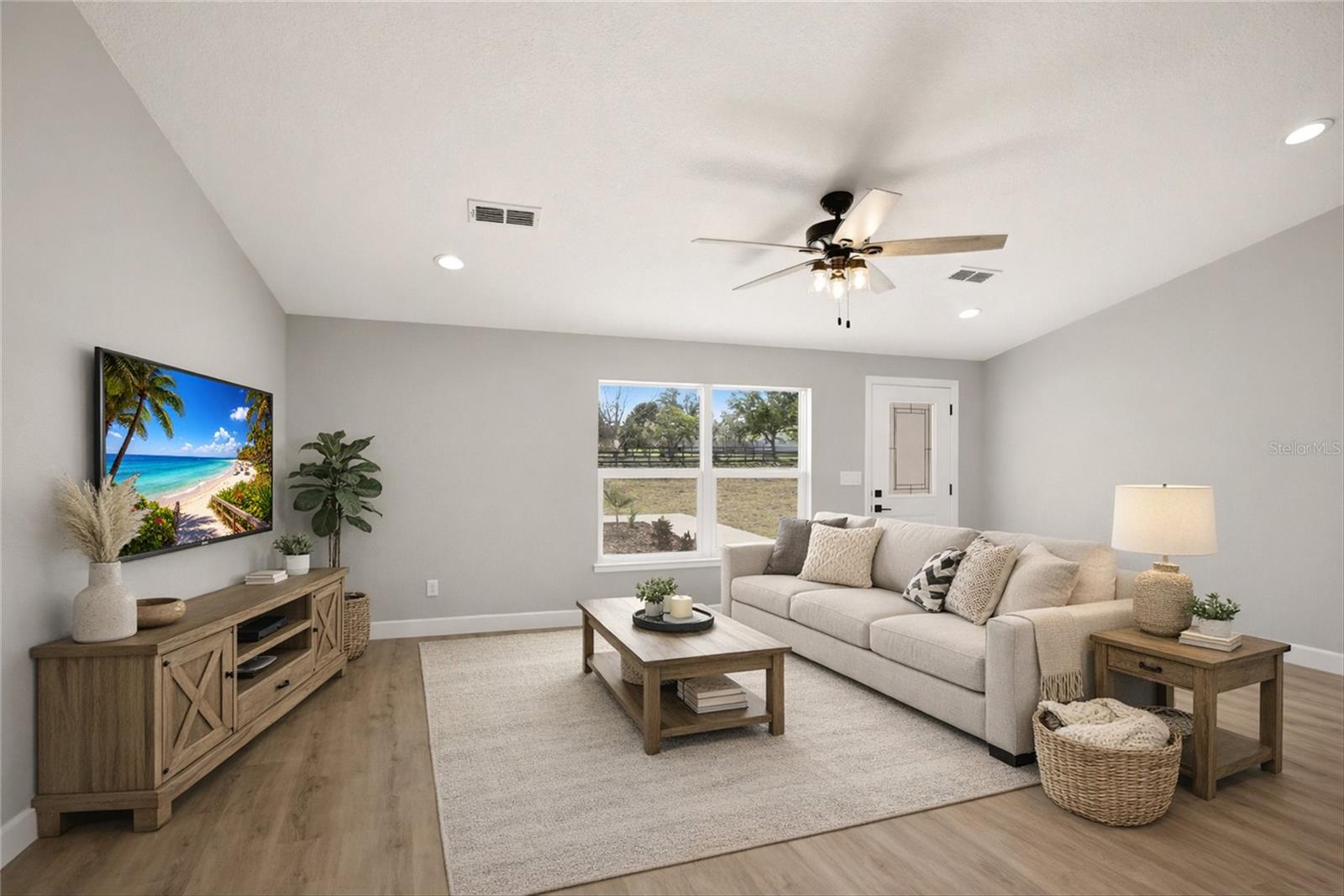 THOMPSON ESTATES - Residential