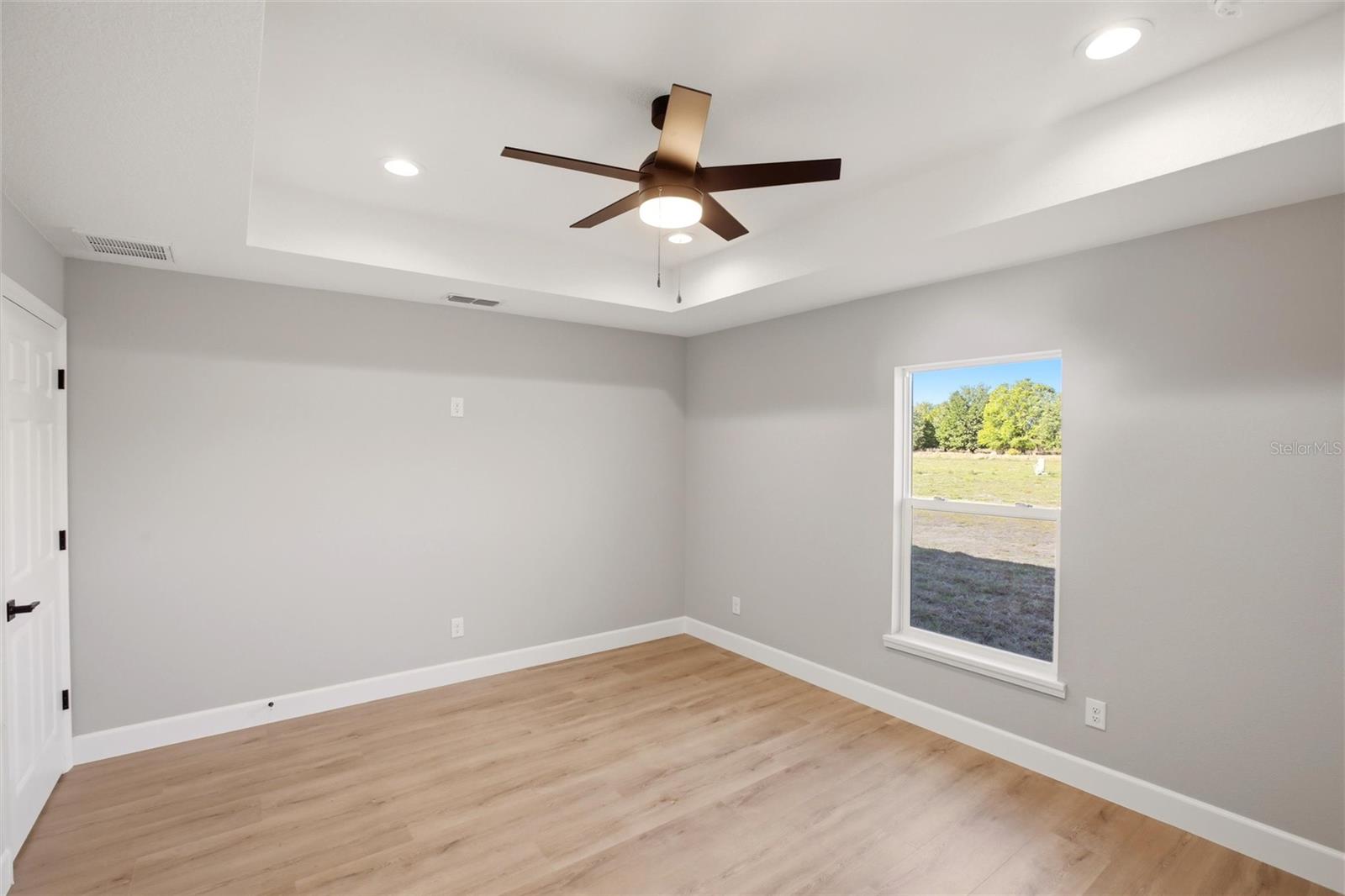 THOMPSON ESTATES - Residential