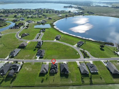 A home in AUBURNDALE