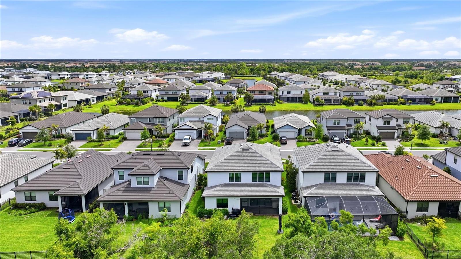 SAPPHIRE POINT PH IIIA - Residential