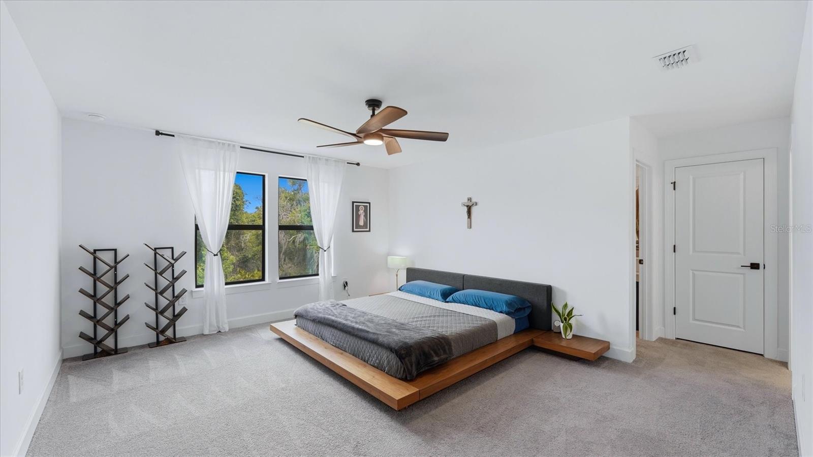 SAPPHIRE POINT PH IIIA - Residential