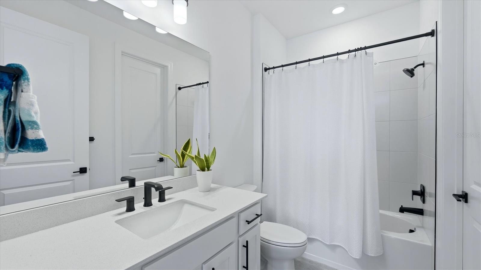 SAPPHIRE POINT PH IIIA - Residential