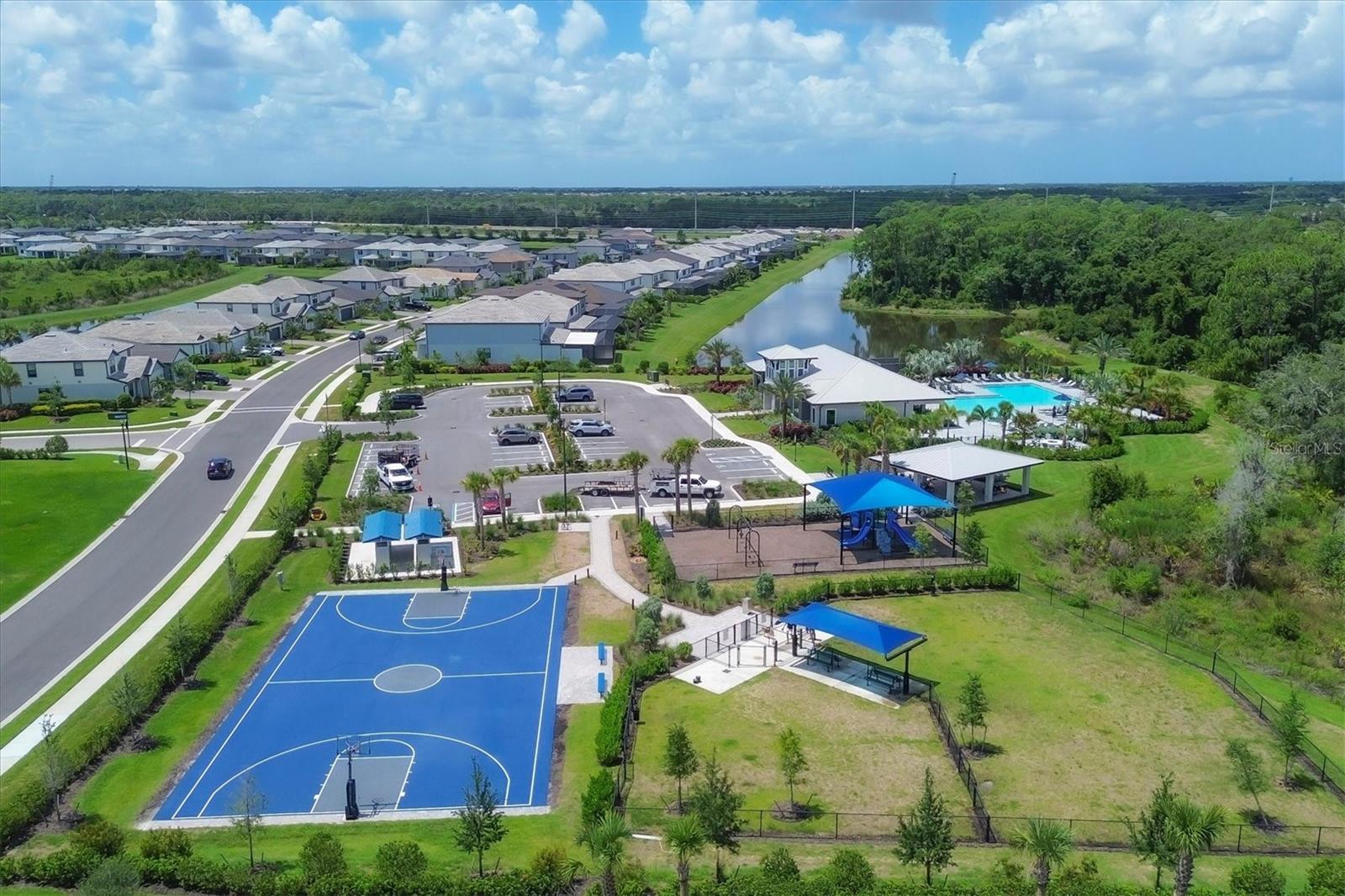 SAPPHIRE POINT PH IIIA - Residential