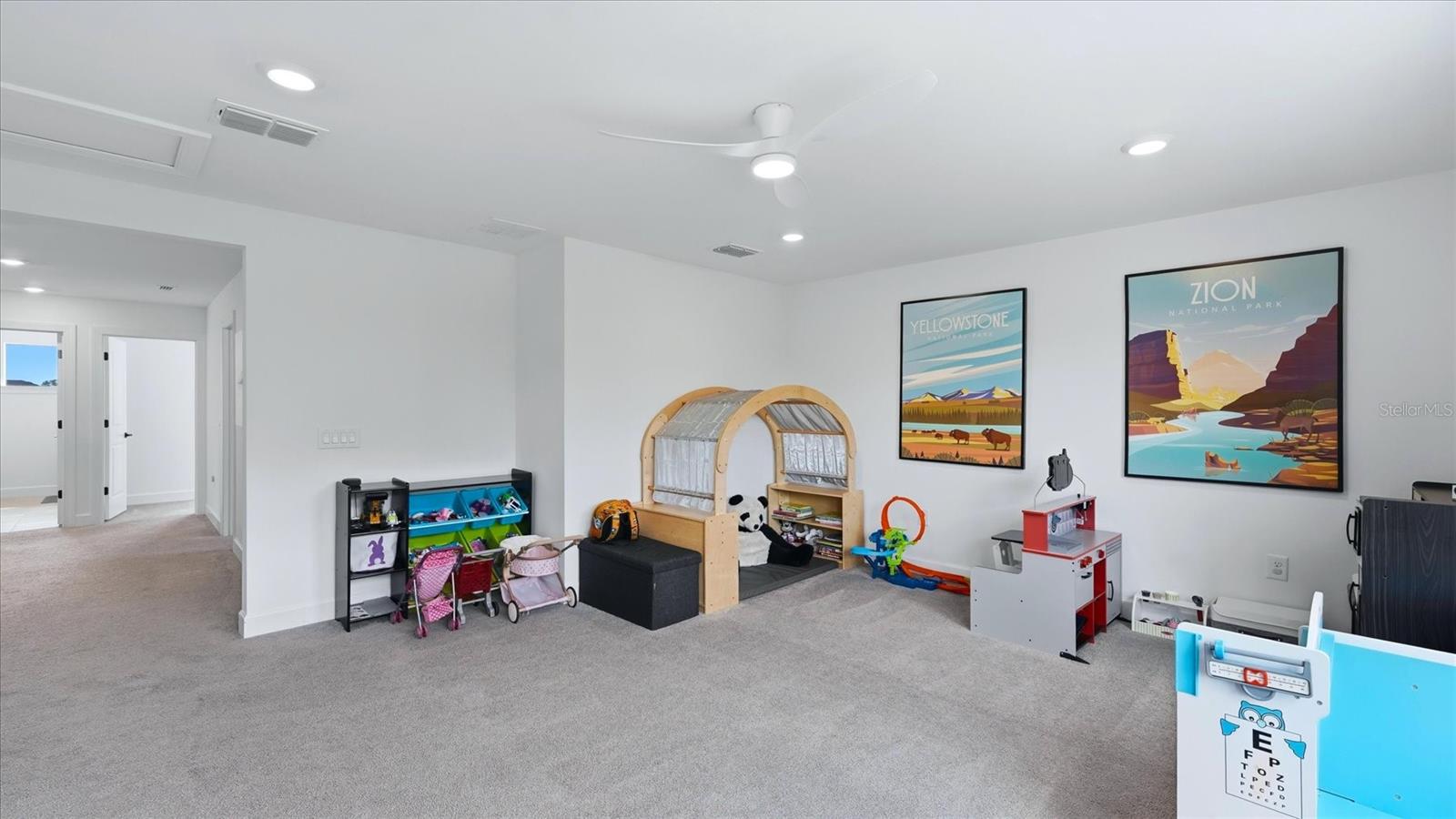 SAPPHIRE POINT PH IIIA - Residential