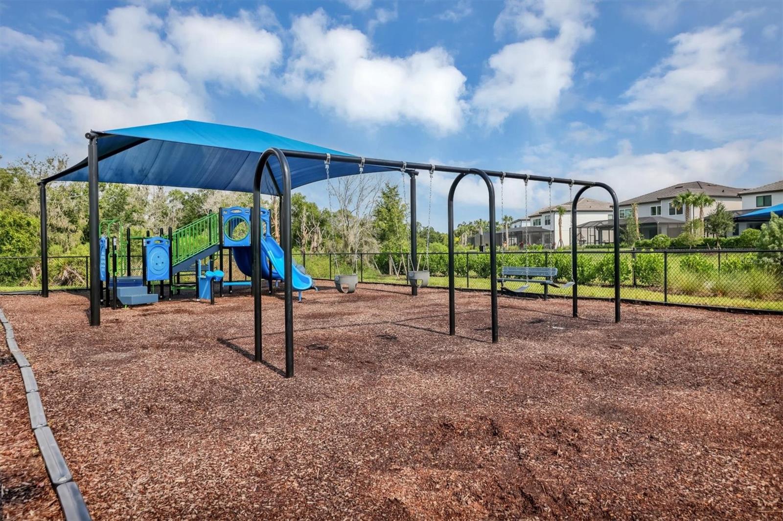 SAPPHIRE POINT PH IIIA - Residential