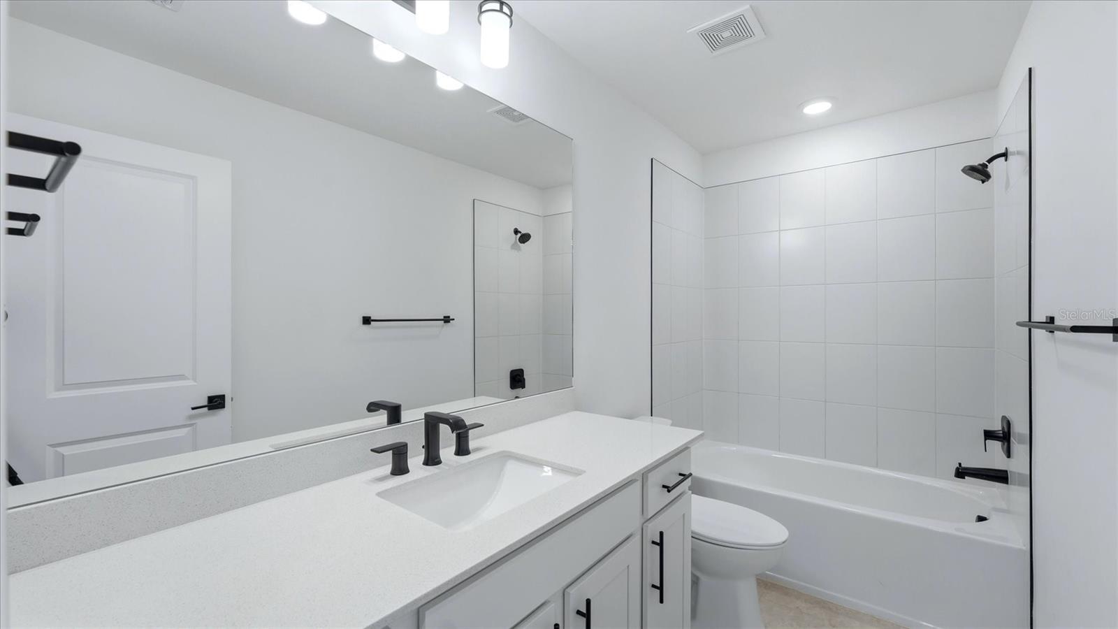 SAPPHIRE POINT PH IIIA - Residential