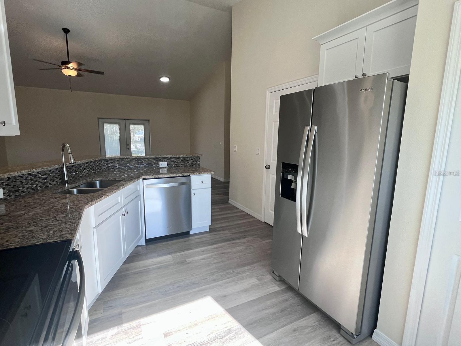 CEDAR POINT - Residential Lease