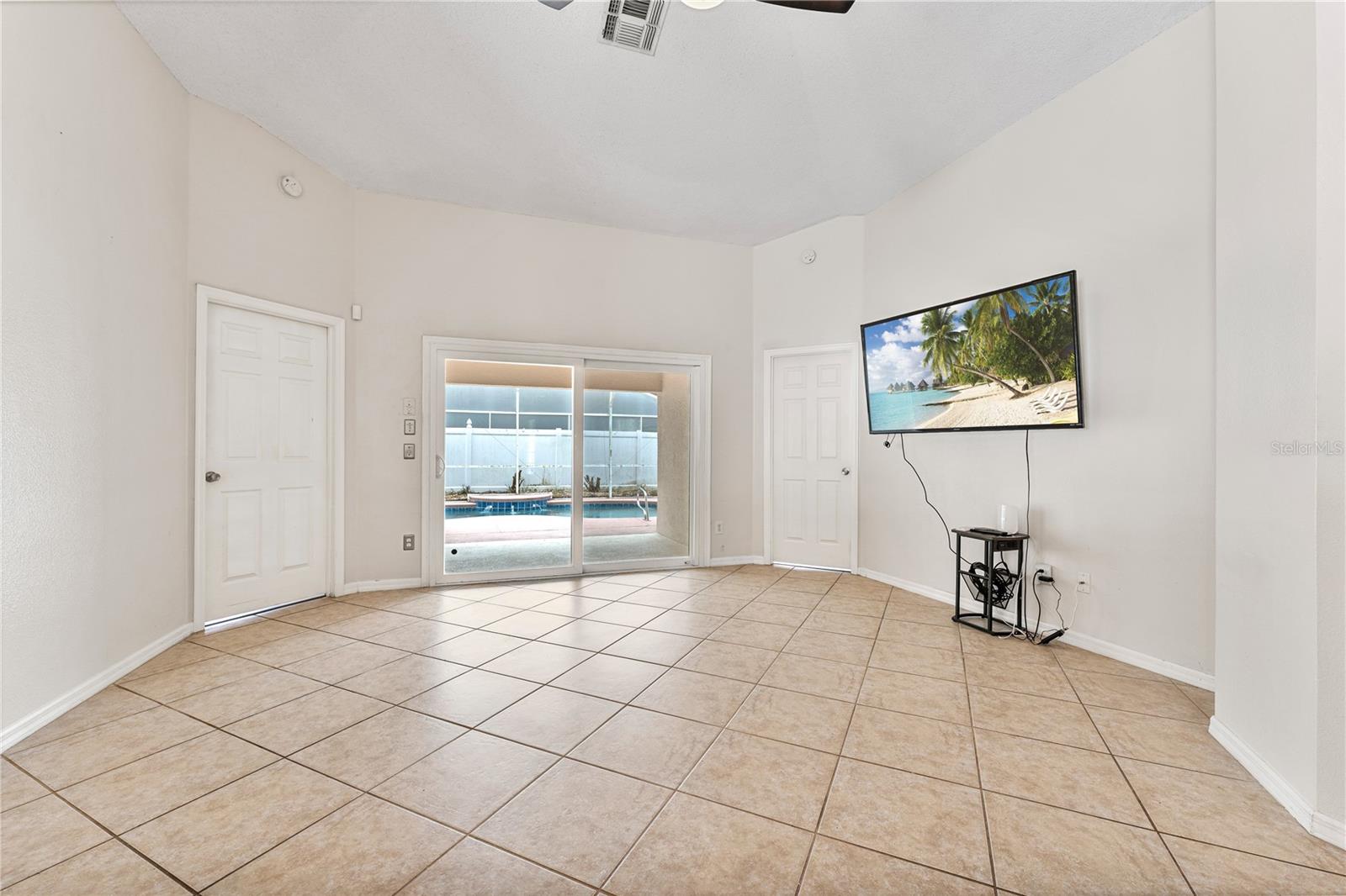 FLORIDA PINES PH 1 - Residential