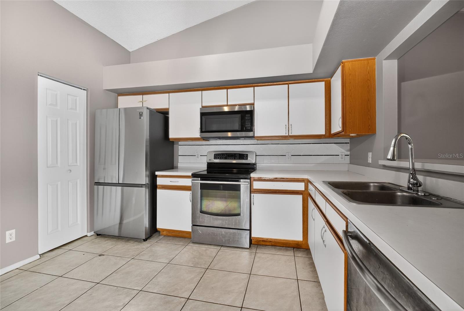SYLVAN POND - Residential Lease