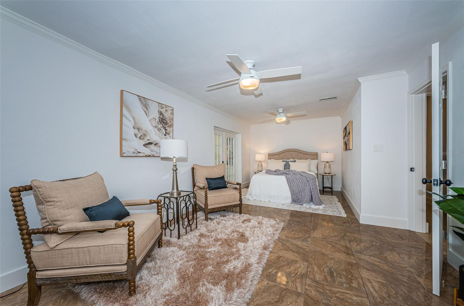 MANHATTAN MANOR 3 - Residential Lease