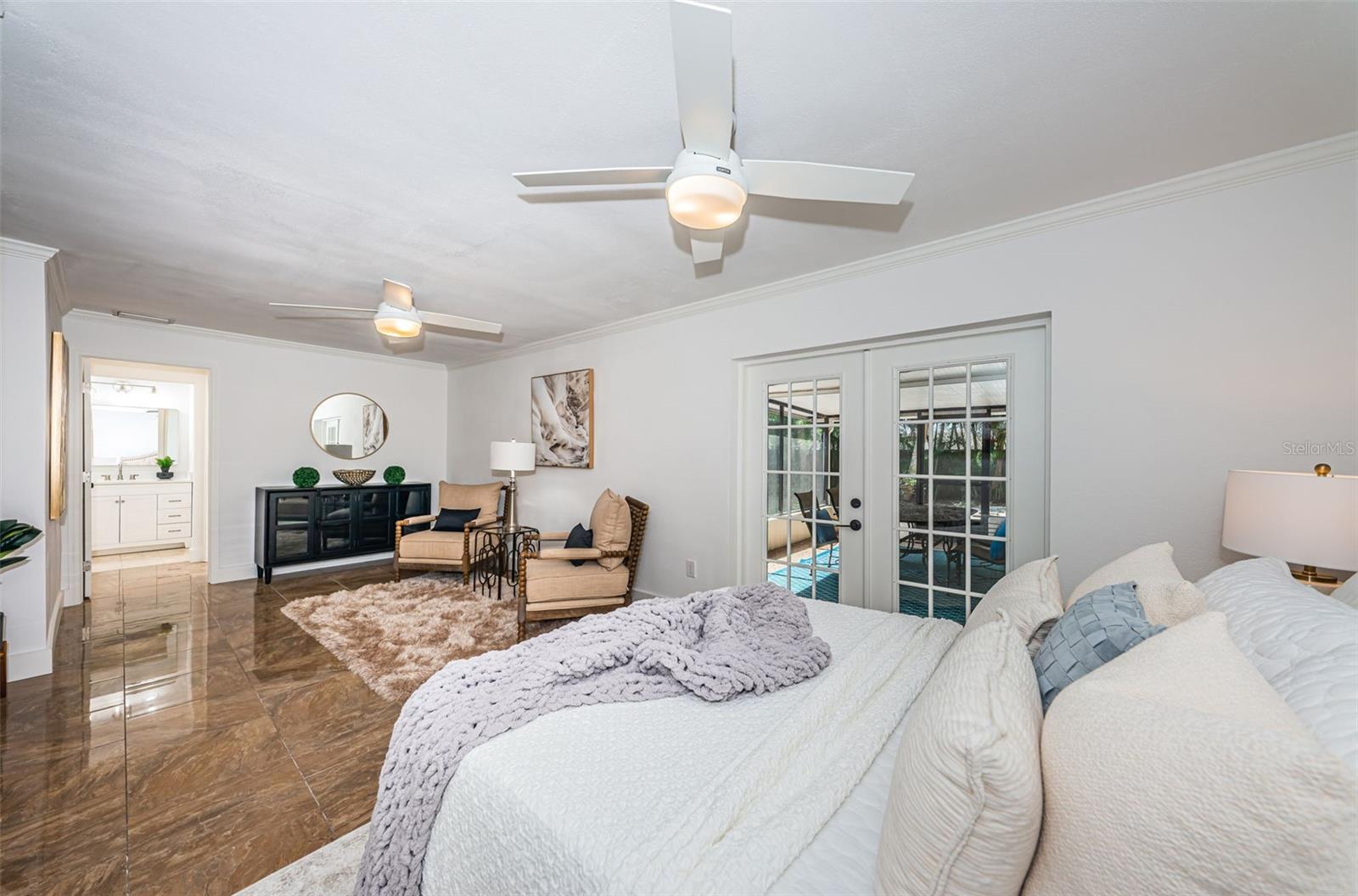 MANHATTAN MANOR 3 - Residential Lease
