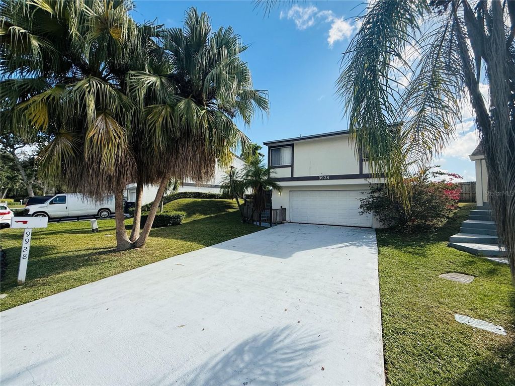 Photo of 9928 SW 218th Terrace, Cutler Bay, FL 33190 (MLS # O6361646)