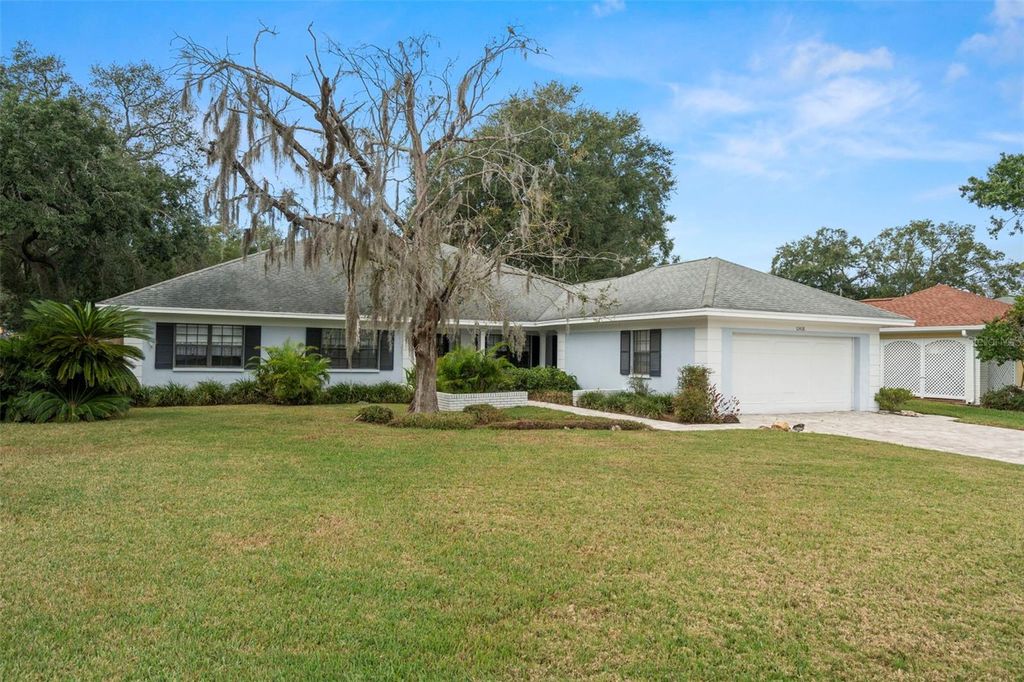 Photo of 10408 Reclinata Lane, Tampa, FL 33618 (MLS # TB8456087)