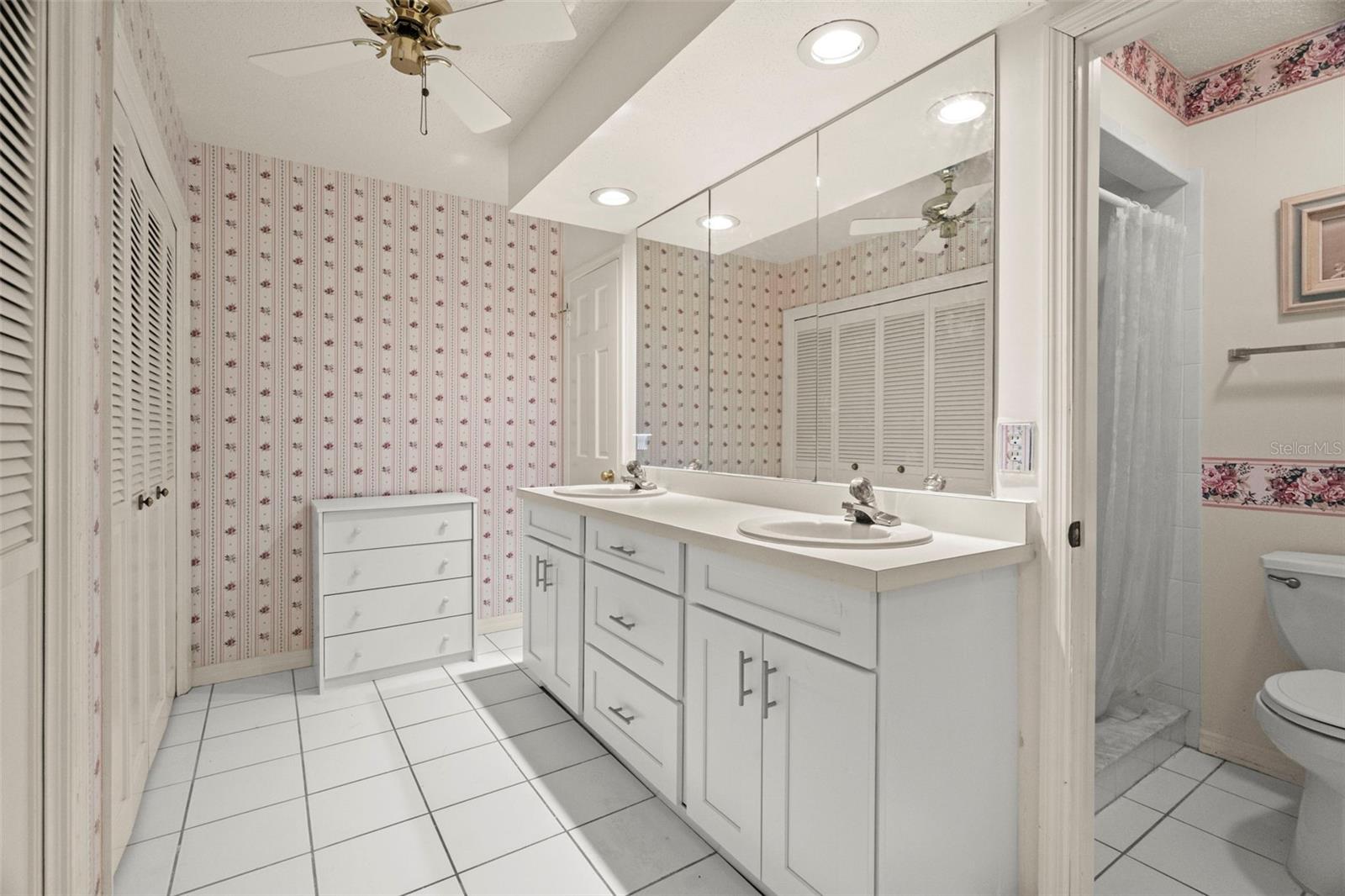 CARROLLWOOD SUB UNIT 22B - Residential