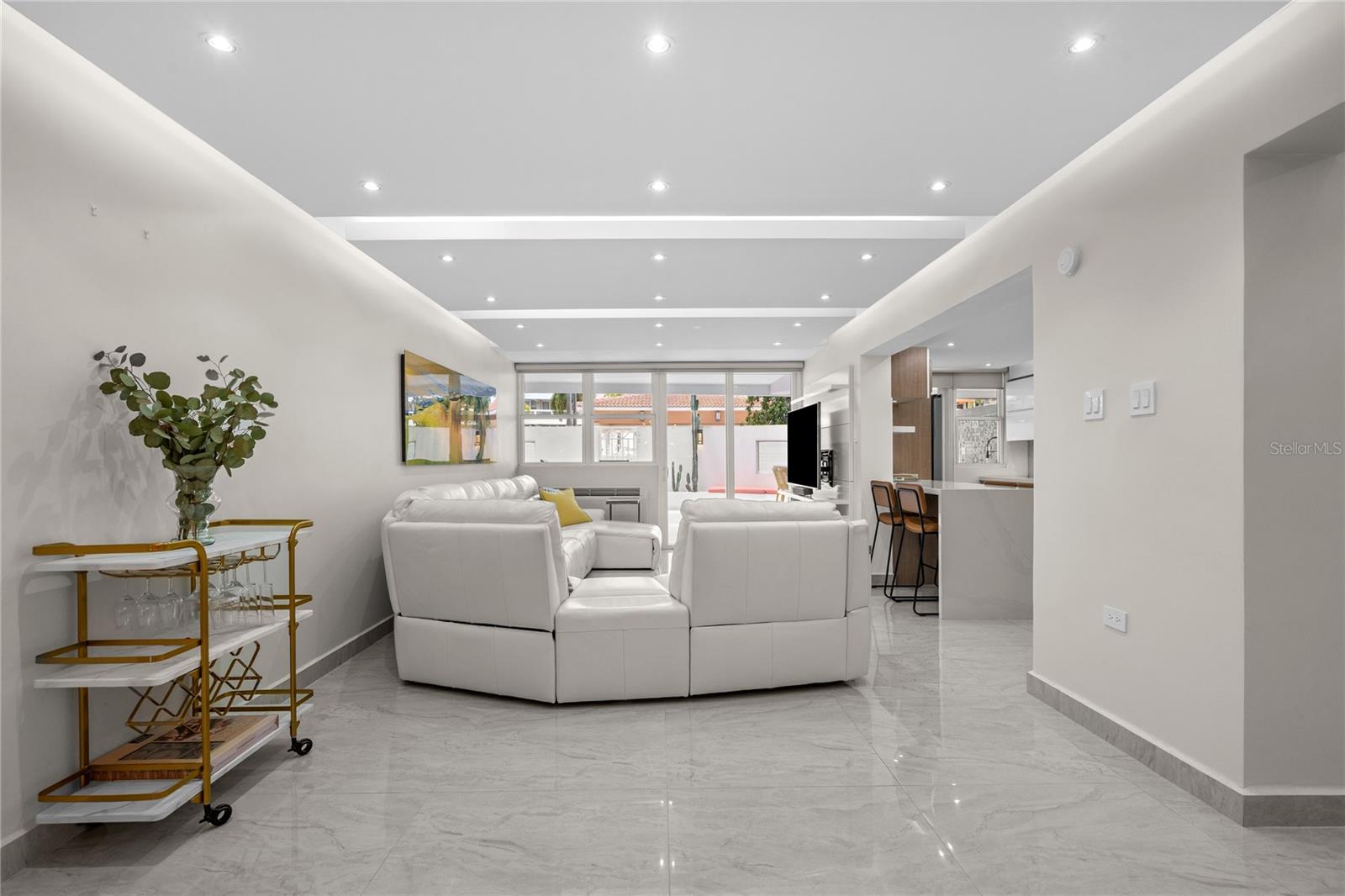 ASTRALIS RESIDENCES & CLUB - Residential Lease