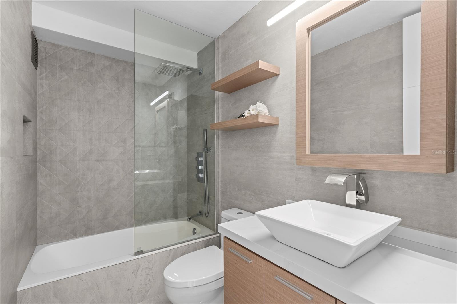 ASTRALIS RESIDENCES & CLUB - Residential Lease