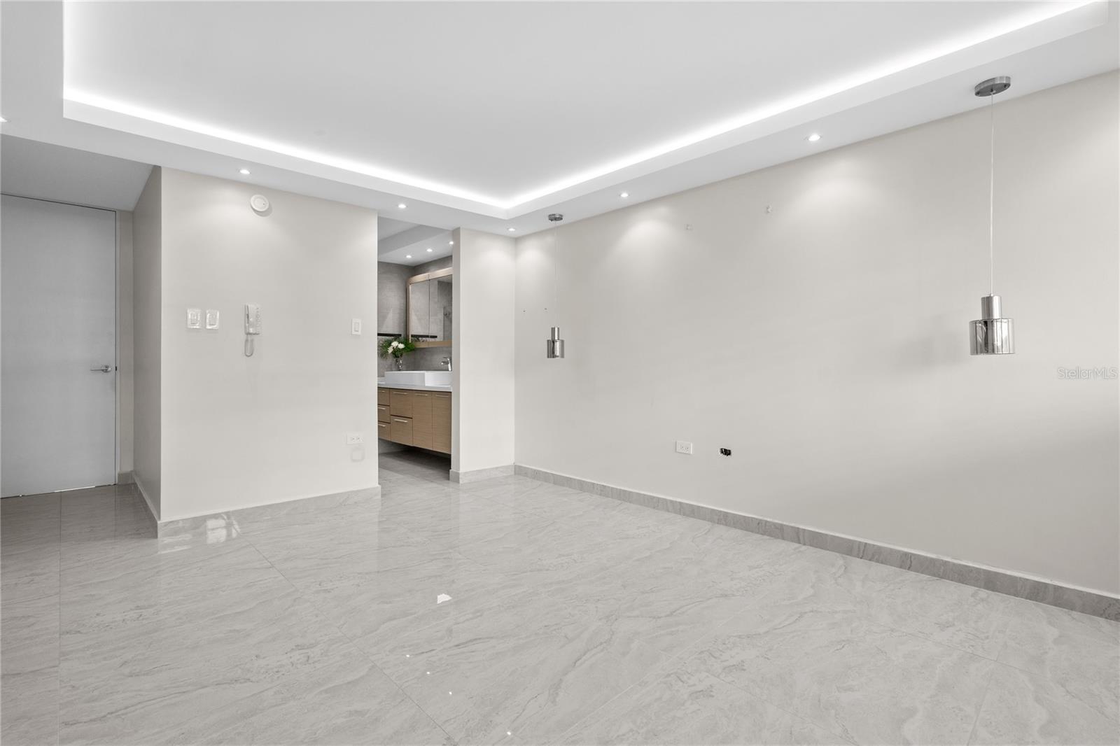 ASTRALIS RESIDENCES & CLUB - Residential Lease