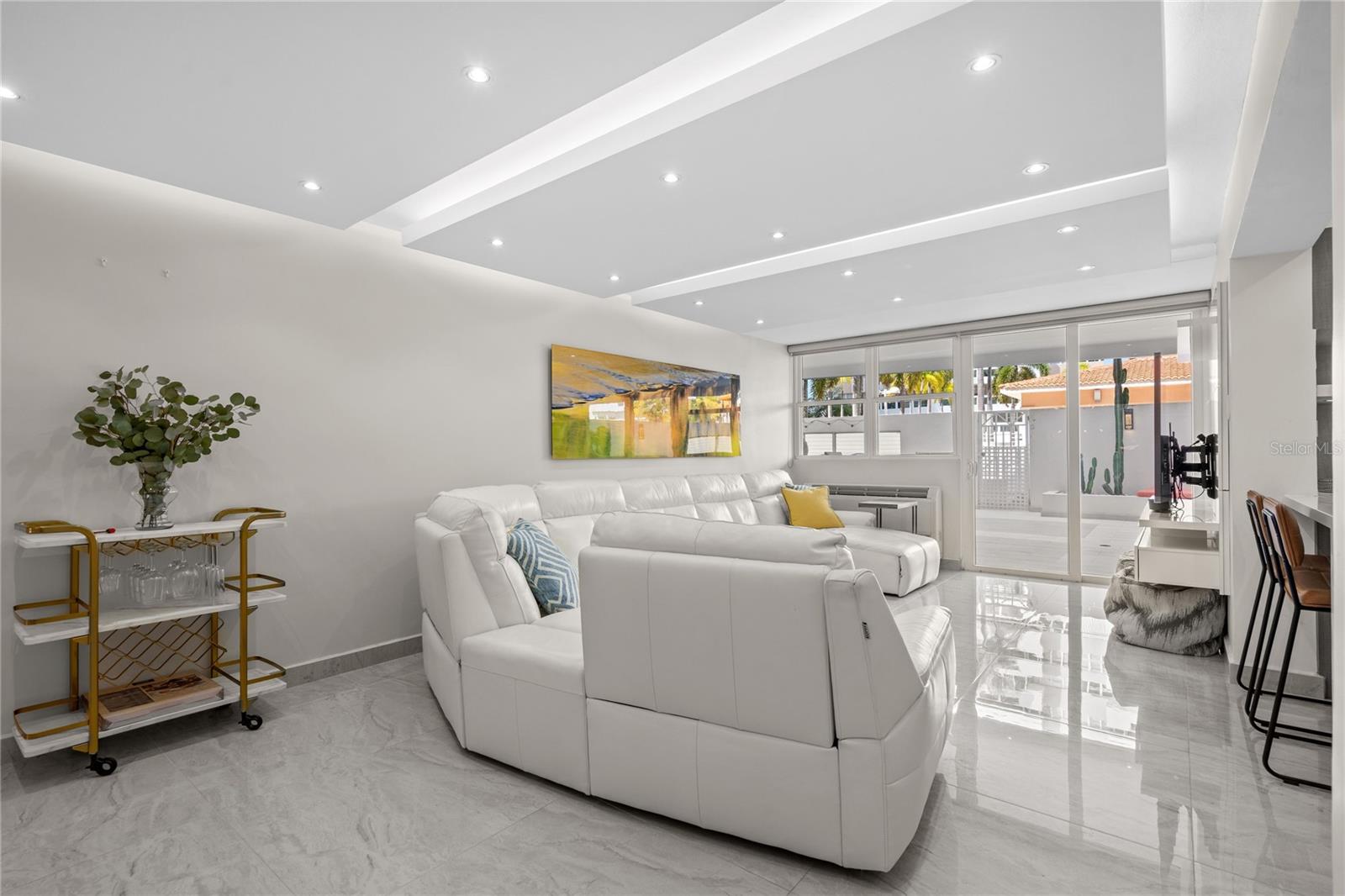 ASTRALIS RESIDENCES & CLUB - Residential Lease