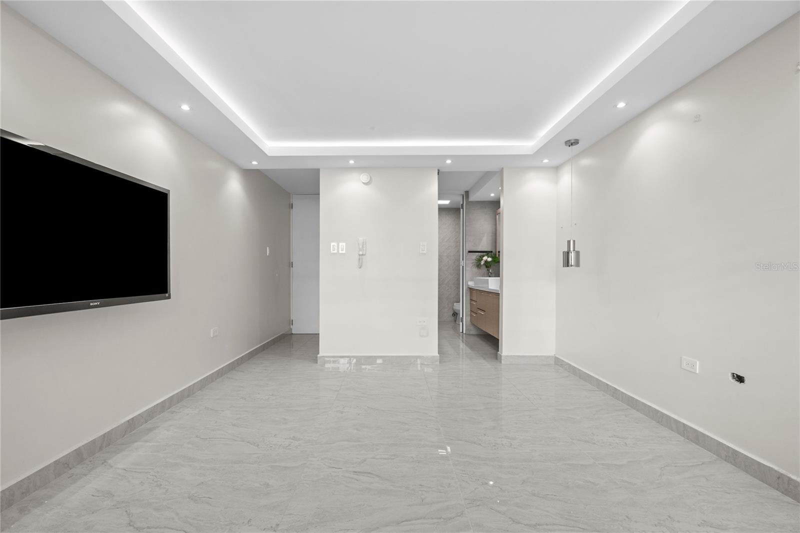 ASTRALIS RESIDENCES & CLUB - Residential Lease